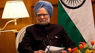 Team India paid tribute to former PM Manmohan Singh wearing black armbands