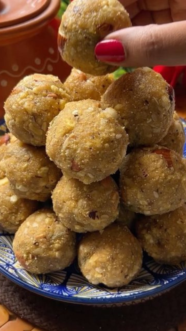 sattu ke laddu 