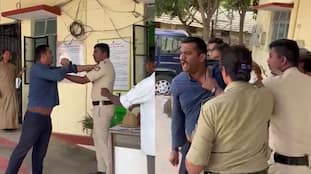 Mandya Accused slaps police constable at police station itself san