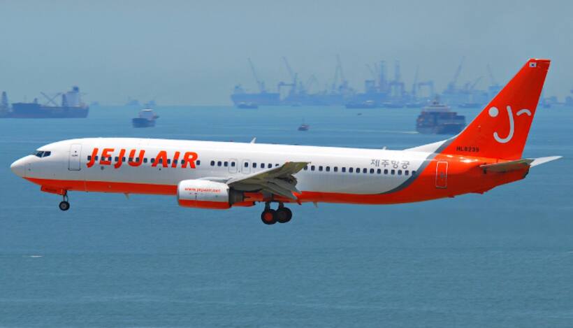 Another South Korean flight faces landing gear trouble day after fatal crash killing 179 people