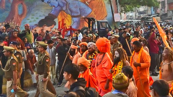 MP police study prayagraj mahakumbh 2025 security model for ujjain simhasth 2028