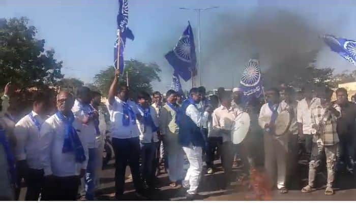 Vijayapura bandh against Amit Shah statement sat