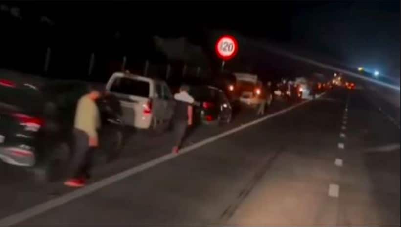 Mumbai Nagpur expressway: Over 50 vehicles punctured on Samruddhi Mahamarg, commuters left stuck
