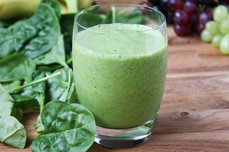 iron rich smoothie for healthy break fast 