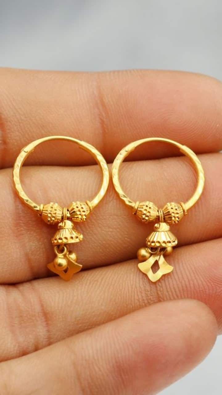 latest design gold earrings for little daughter