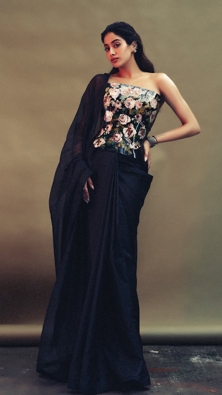 Janhvi Kapoor-inspired 7 party dresses to elevate your style- Asianet News English