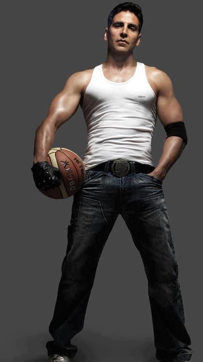 2. Akshay Kumar Plays Basketball