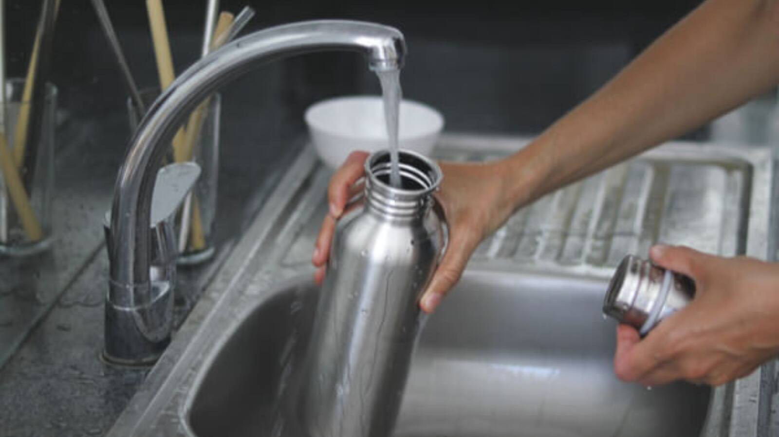 Steel bottle cleaning tips 