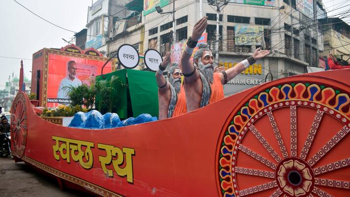 Swachhta-Rath-Yatra-for-divya-bhavya-swachh-Praygaraj-Mahakumbh-2025