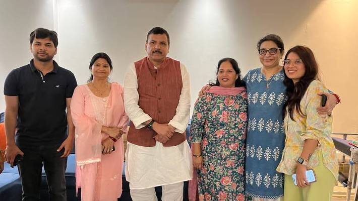 Sanjay Singh Famiy 