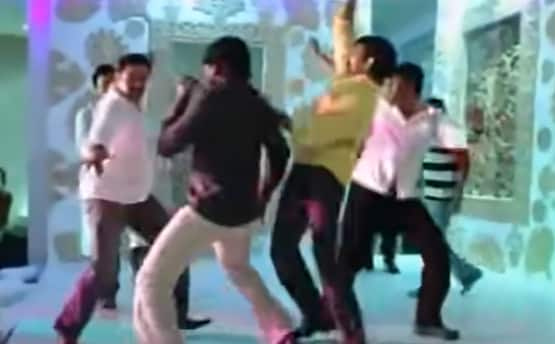 Balakrishna mass dance to Nagarjuna song rare video viral feast for all heroes fans arj 