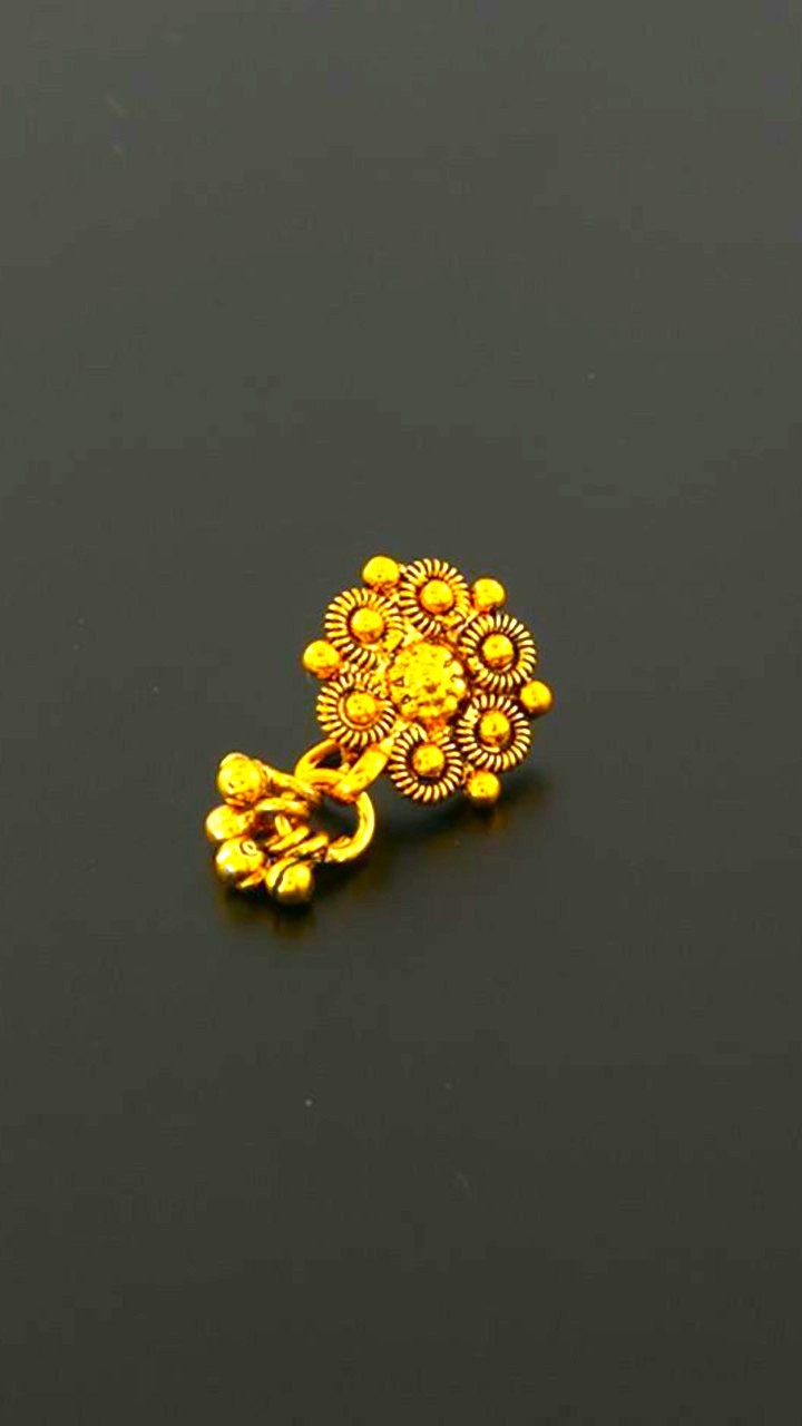 हर पीढ़ी में बनी रहेगी शान, 2gm गोल्ड नोज रिंग को बनाएं जान ! - gold ...