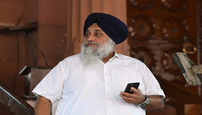 Shiromani Akali Dal's working committee accepts Sukhbir Badal's resignation as party chief