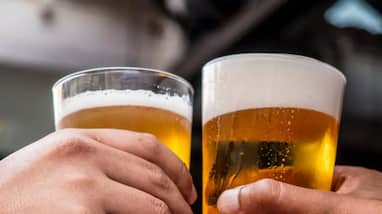 Shock for alcohol lovers in Karnataka prices of 6 major beers increase from Rs 10 to Rs 45 san Shock for alcohol lovers in Karnataka prices of 6 major beers increase from Rs 10 to Rs 45 san