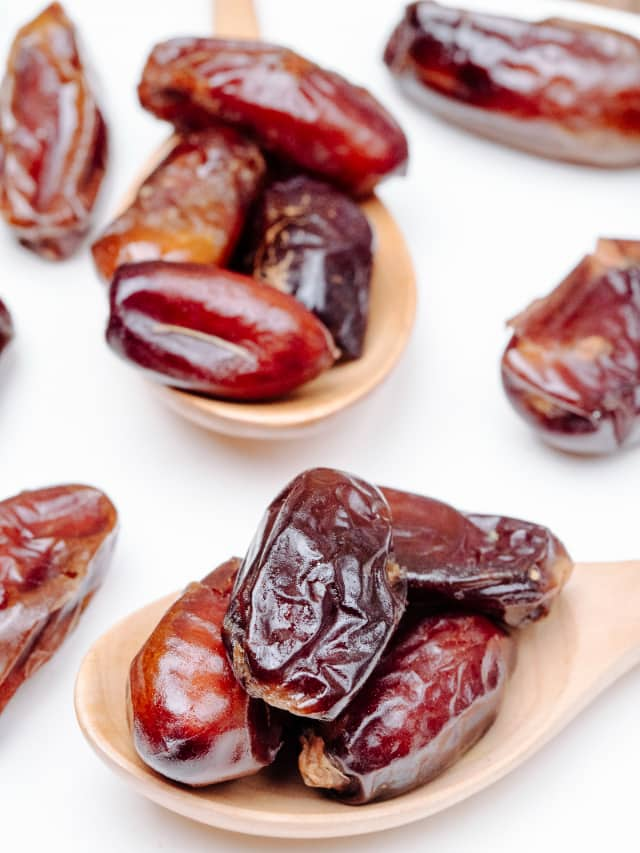 winter-dates-benefits-right-way-to-eat