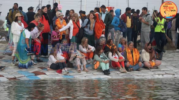 Maha Kumbh Mela 2025: Lakhs of Devotees Gathered on National Youth Day for Holy Bath at the Sangam rsk