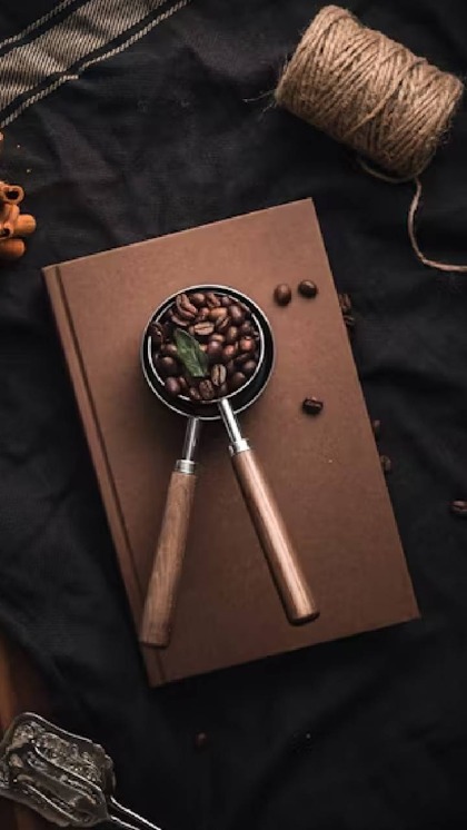 <p>हालिया रिसर्च में सामने आया है कि कोलंबिया में मिलने वाली हल्की स्वाद वाली कॉफी एंटीऑक्सीडेंट और पोषक तत्वों से भरपूर होती है। जानते हैं इस पावरफुल ड्रिंक के कुछ फायदे।<br />
 </p>
