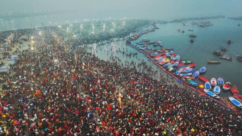 International delegates take holy dip at Triveni Sangam, applaud Mahakumbh's message of unity