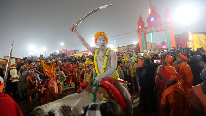 Naga-sadhus-centre-of-attraction-at-Triveni-Sangam-on-Makar-Sankranti-Amrit-Snan-at-Prayagraj-Mahakumbh-2025