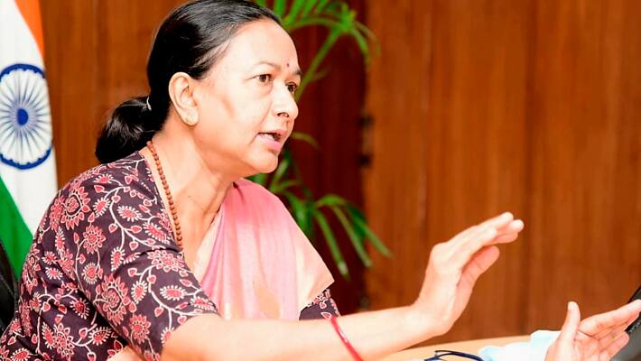 Radha-Raturi-instructed-to-provide-free-dialysis-facility-to-BPL-patients-and-golden-card-holders