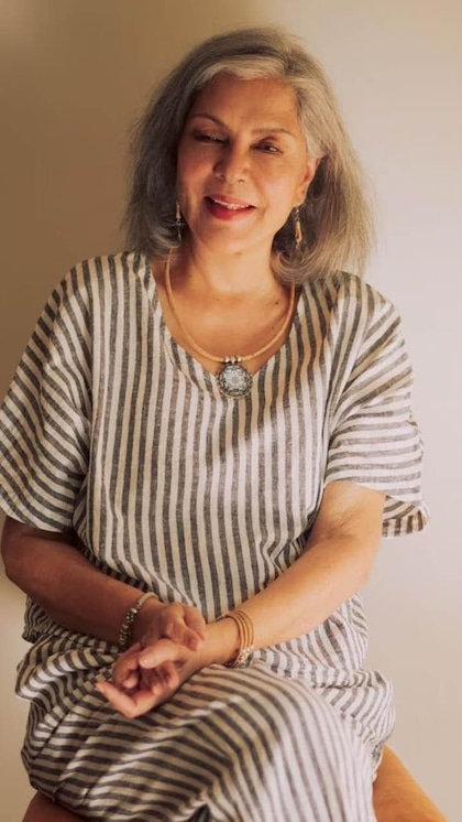 1. 73-year-old Zeenat Aman is unrecognizable without makeup.