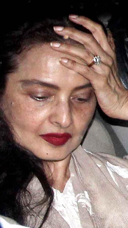 Zeenat Aman to Rekha: 70+ Bollywood actresses without makeup look