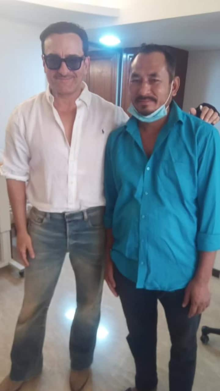 Actor Saif Ali Khan Meets Auto Driver viral photos mma