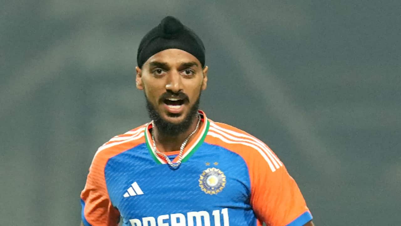 IND vs ENG: Arshdeep Singh becomes India's highest wicket taker in T20Is; sets Internet abuzz