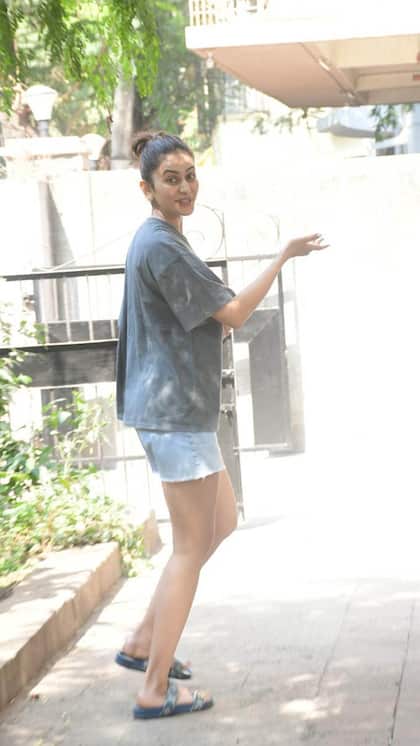 Was seen sporting denim shorts