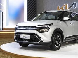 Kia Carens Facelift: Know about specifications, enhanced features, design upgrades and more 