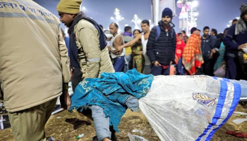 Stampede breaks out during Mauni Amavasya at Maha Kumbh in Prayagraj, at least 10 feared dead (WATCH)