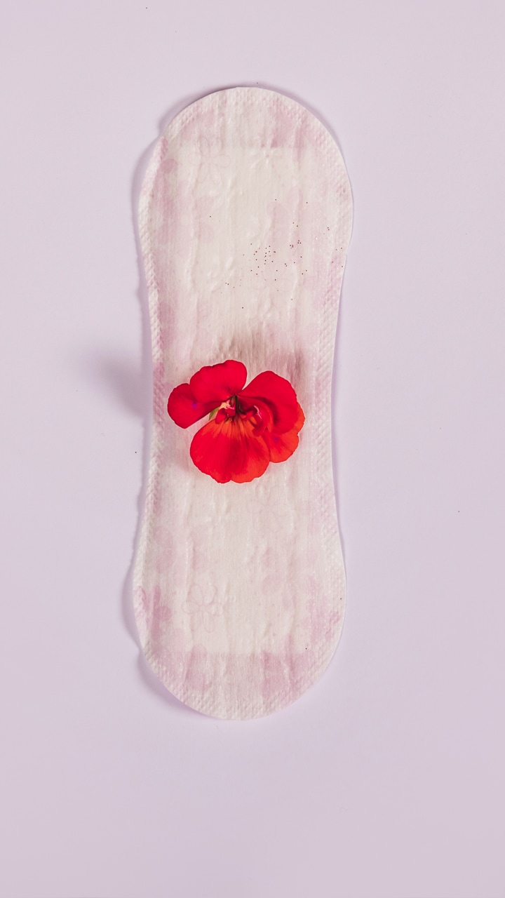 Understanding Your Period Blood Color and What It Means suh
