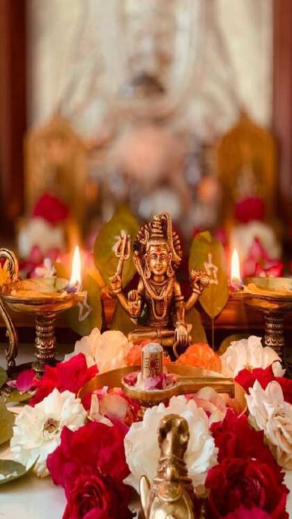 పూజగదిలో ఏమి ఉంచాలి?