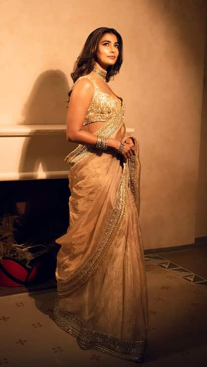 Pooja Hegde's 7 Saree Looks: Playful & Graceful