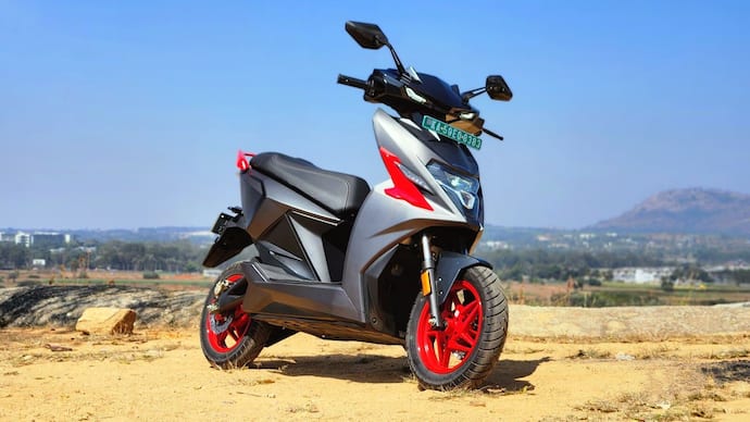 Simple ONE Gen 1.5: 248km Range Electric Scooter