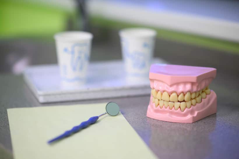 GROUNDBREAKING! Scientists say human teeth likely to be grown in LAB & replace dentures within next 20 years
