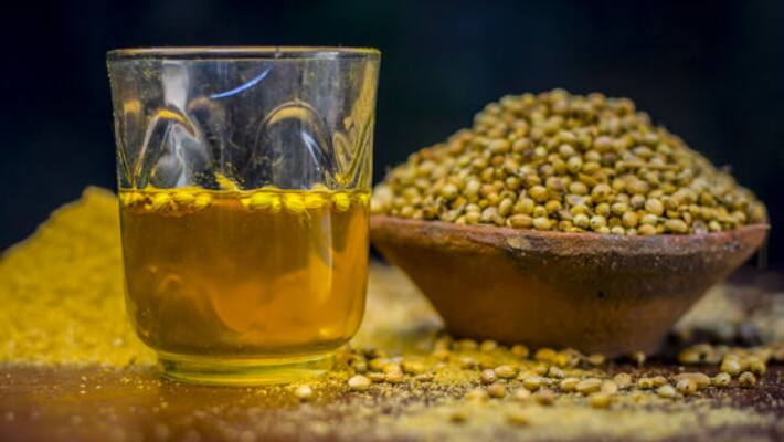 coriander seeds water