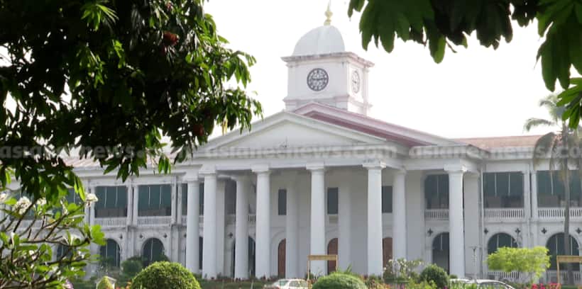 Kerala secretariat has more staff than needed, additional posts add to government's expenses; Report