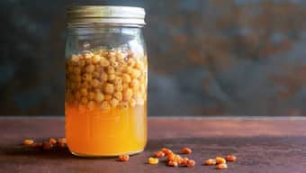 Soaked Raisins: వేసవిలో నానబెట్టిన ఎండుద్రాక్షను తింటే ఏమవుతుందో తెలుసా?