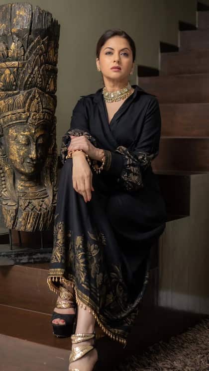 (PHOTOS) Sneak peak into Bhagyashree's luxurious Mumbai bungalow