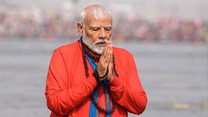 MahaKumbh 2025 Narendra Modi