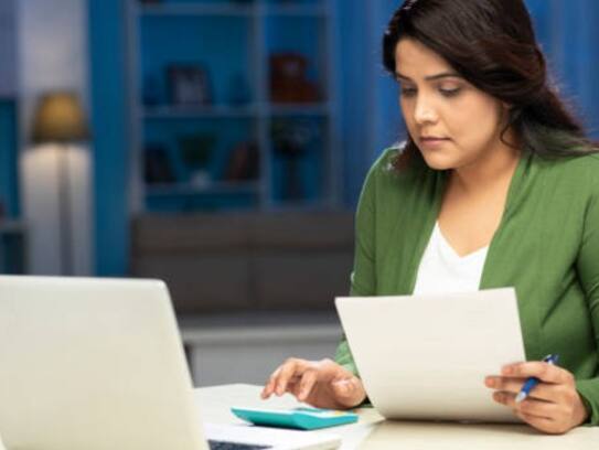 how-to-save-income-tax-on-17-lakh-salary-with-new-tax-regime