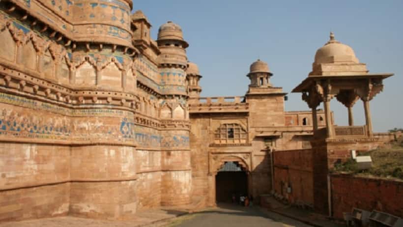 मान सिंह पैलेस का नीला जादू: जानें क्यों है यह किला भारत की शान?