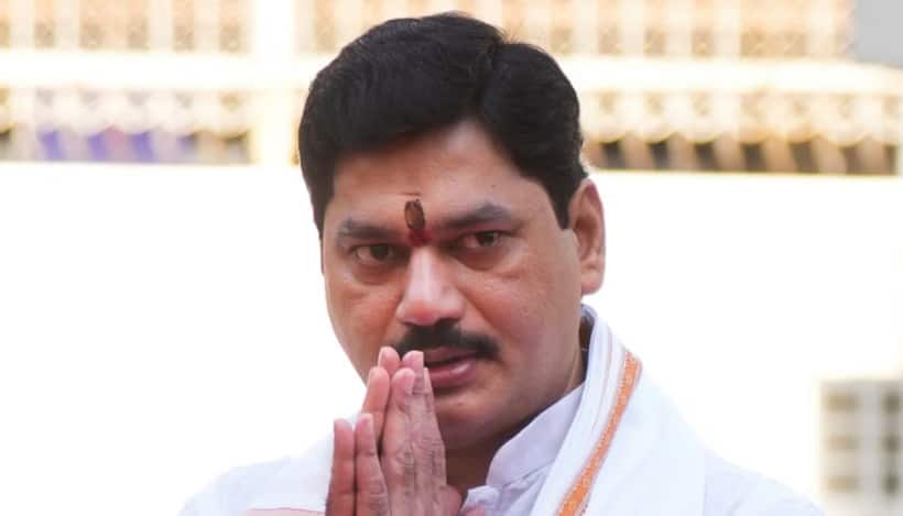 Maharashtra Minister Dhananjay Munde resigns over aide’s link to Beed sarpanch murder; CM accepts resignation