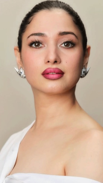 Tamannaah Bhatia's glam makeup looks for sarees and lehengas