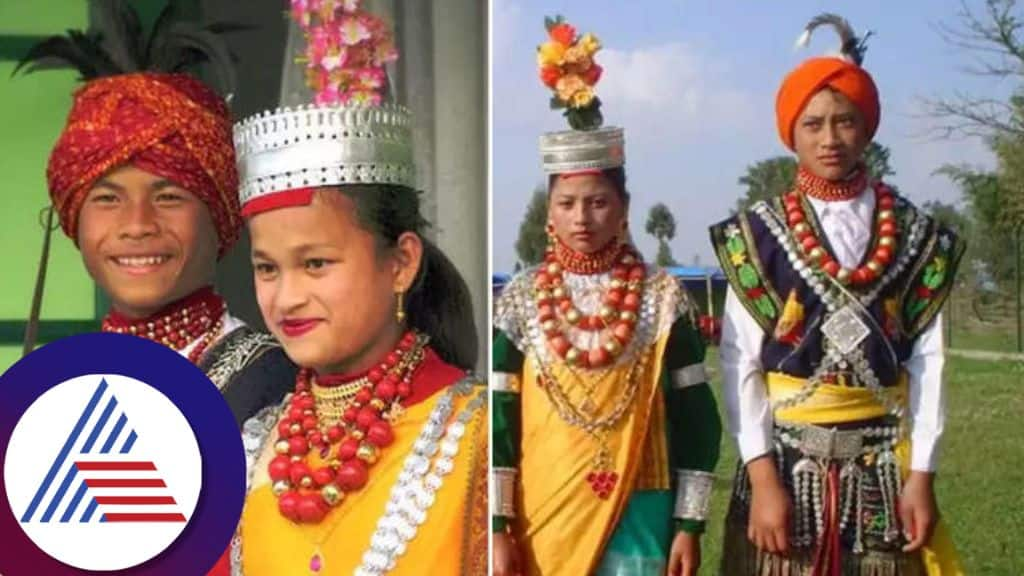 grooms come to the girl house after bidding farewell