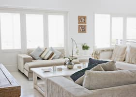 Vastu tips: వాస్తు ప్రకారం ఇంటికి ఈ రంగులు వేస్తే అన్నీ శుభాలే!