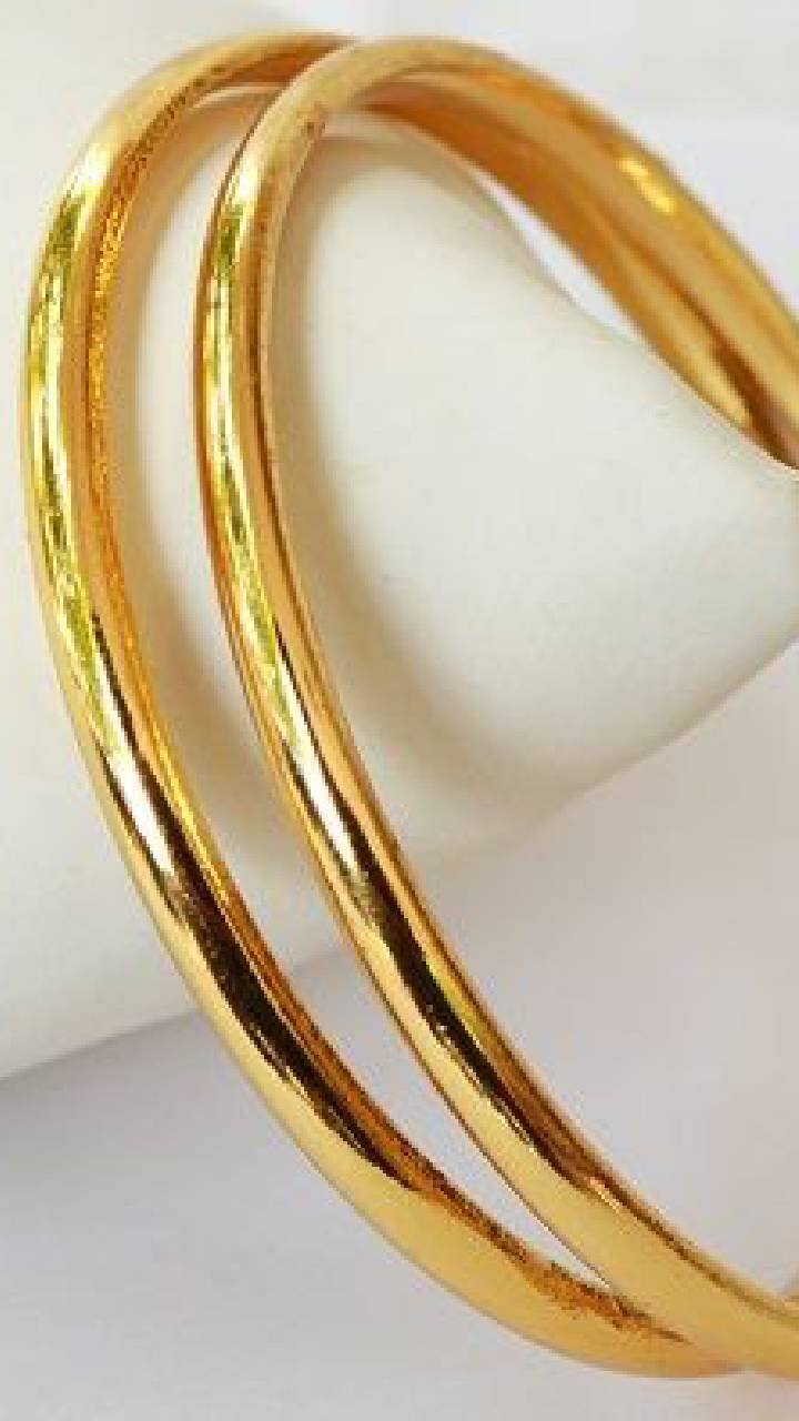 Trendy Gold Bangles Designs in 20 Grams