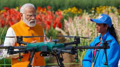 Namo Drone Didi Scheme: सरकार दे रही  महिलाओं को फ्री ड्रोन ट्रेनिंग! जानें कौन कर सकता है अप्लाई?