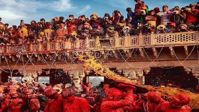 Holi 2025:  ఇక్కడ హోలీ 40 రోజులు ఆడతారు, ఎందుకో తెలుసా?